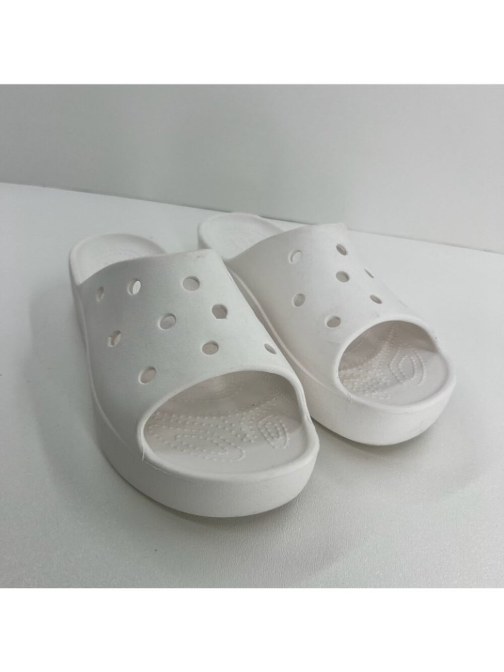 Crocs Classic Platform Slide Sandals Women US 9 Lightweight Chunky Slip On White - Picture 7 of 13